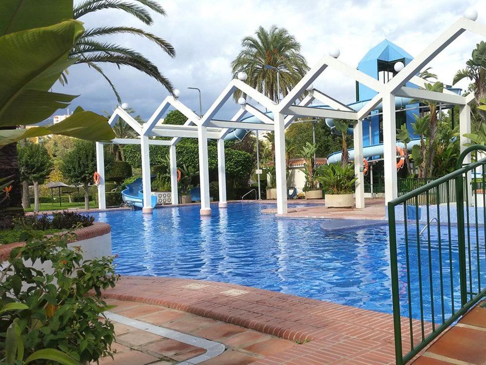 בנאלמדנה Estudio Benalbeach Primera Linea De Playa מראה חיצוני תמונה