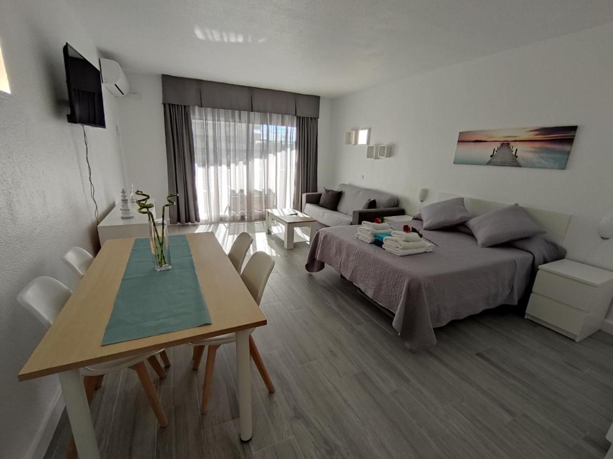 בנאלמדנה Estudio Benalbeach Primera Linea De Playa מראה חיצוני תמונה