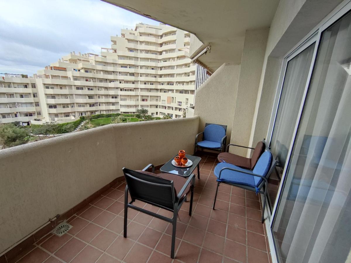 בנאלמדנה Estudio Benalbeach Primera Linea De Playa מראה חיצוני תמונה